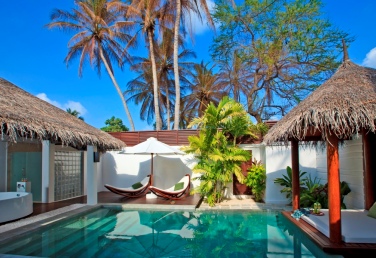 pool_villa_poolside_Merci.Travel_min